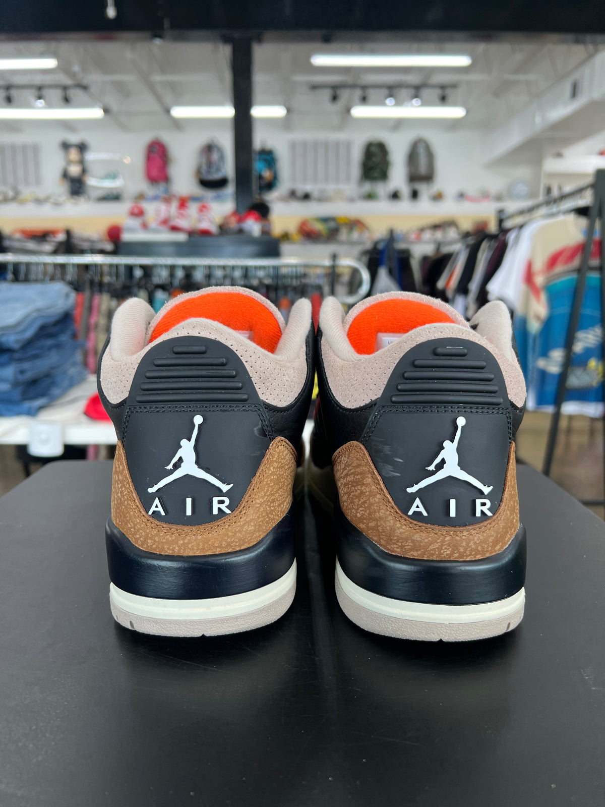 Air Jordan 3 Desert Elephant Sz. 8 (2022)