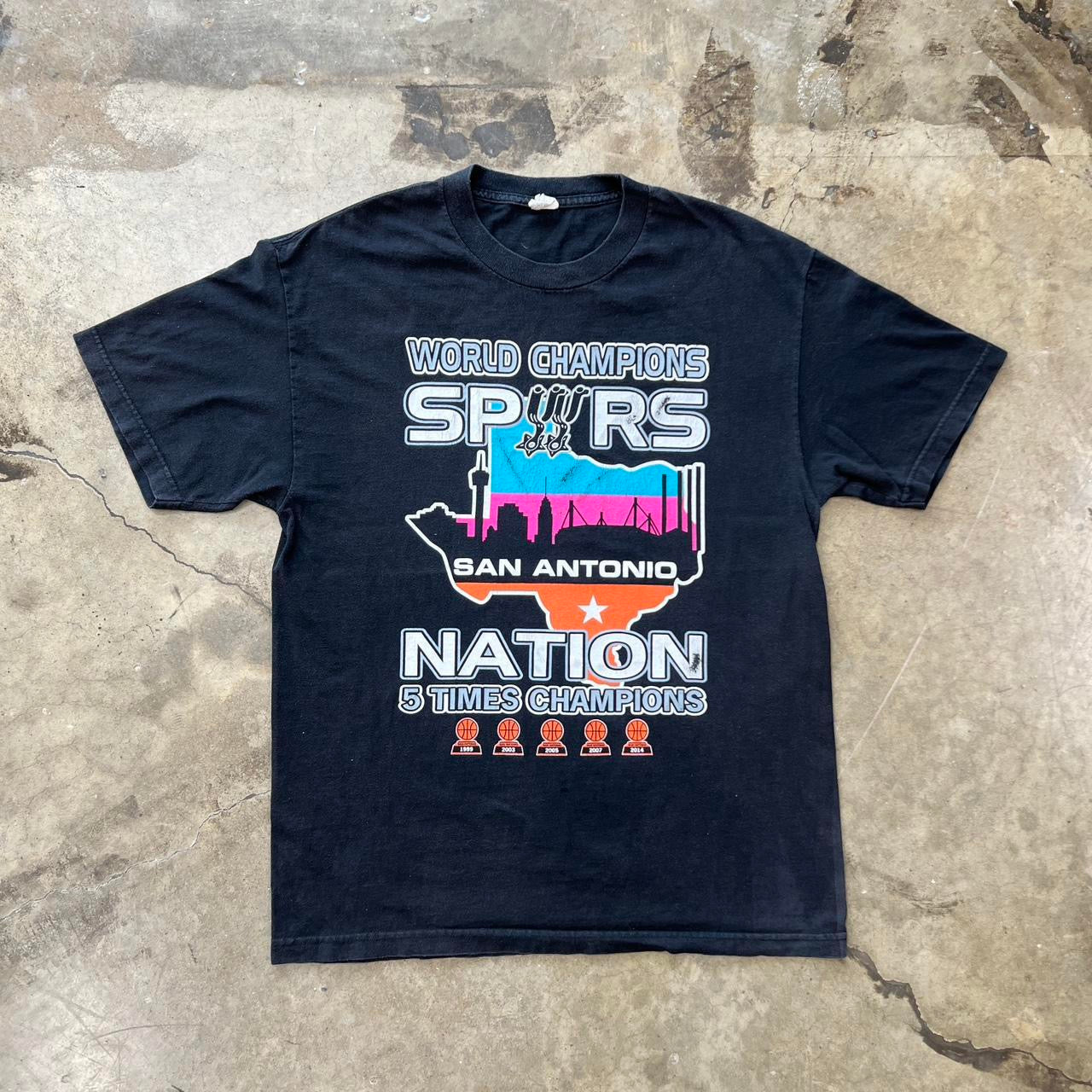 Vintage NBA World Champions San Antionio Spurs National Champs Tee