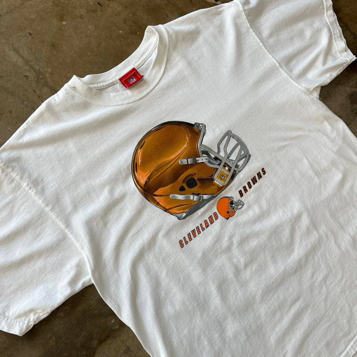 NFL Cleveland Browns Helmet Tee