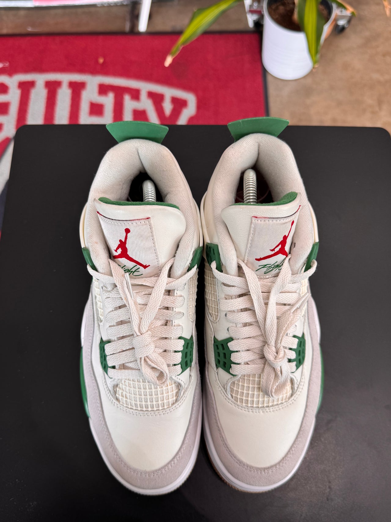 Air Jordan 4 SB Green (2023)