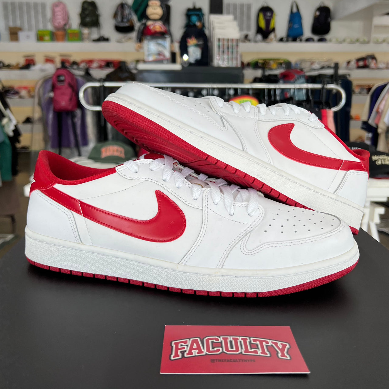 Air Jordan 1 Varsity Red