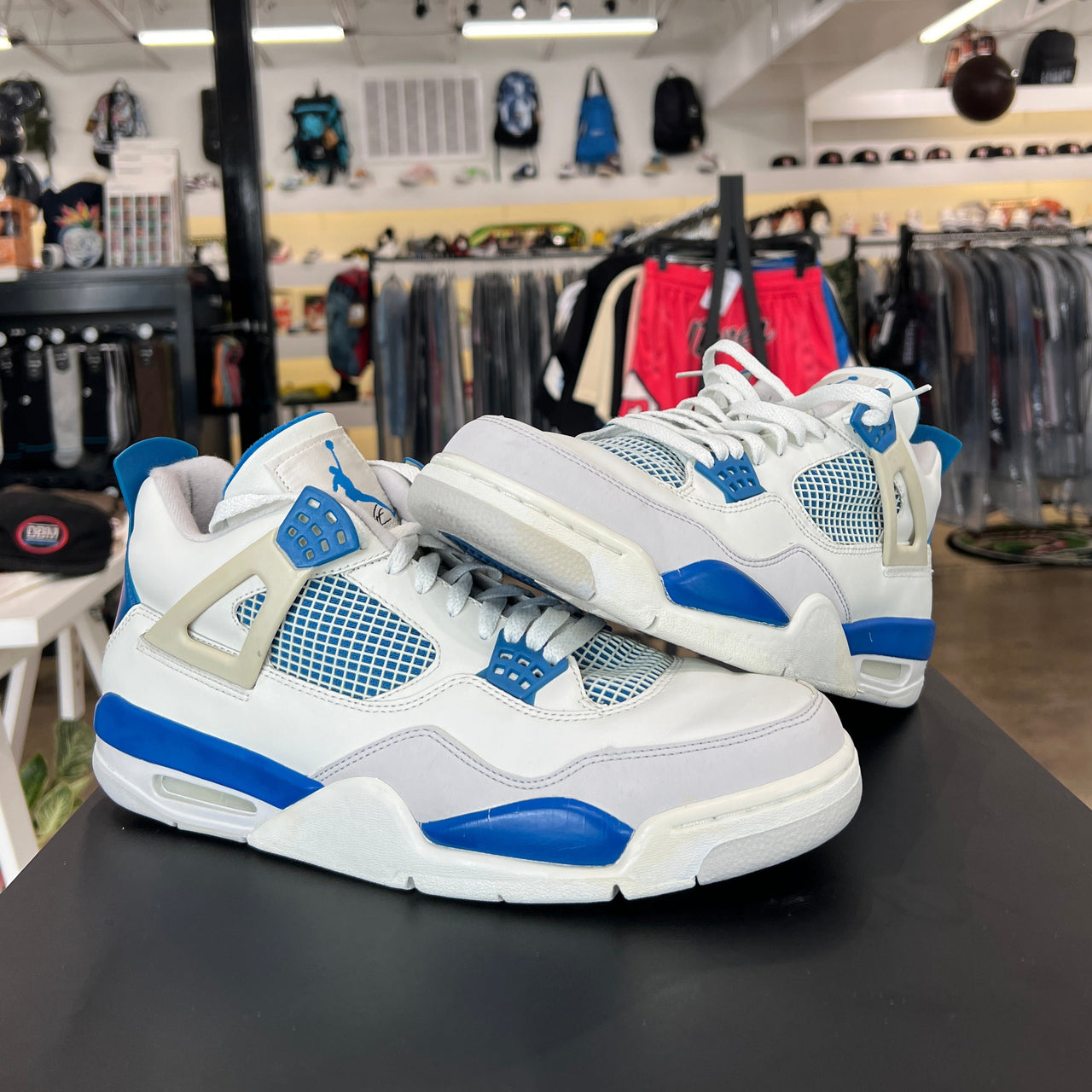 Air Jordan 4 Military Blue