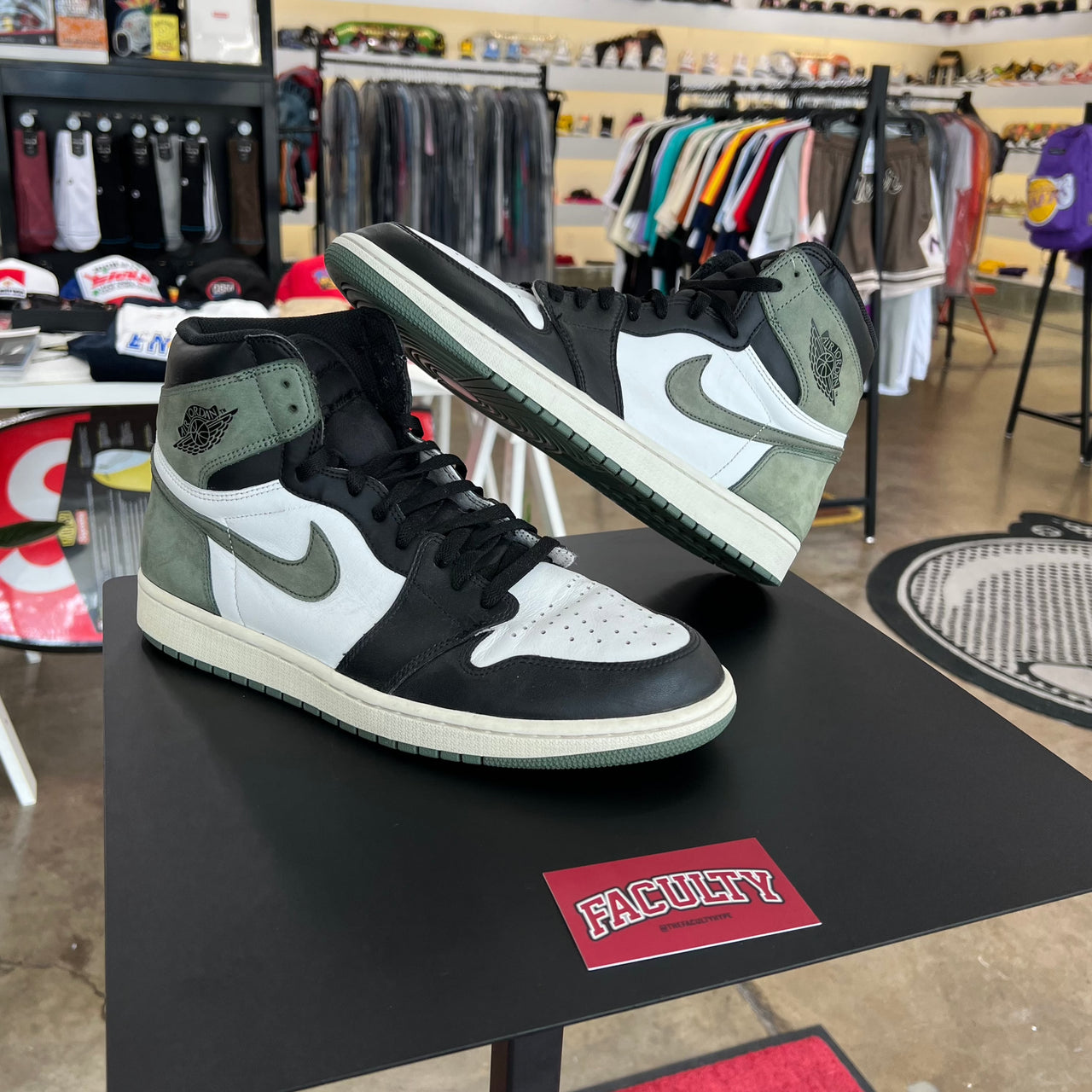 Air Jordan 1 Clay Green