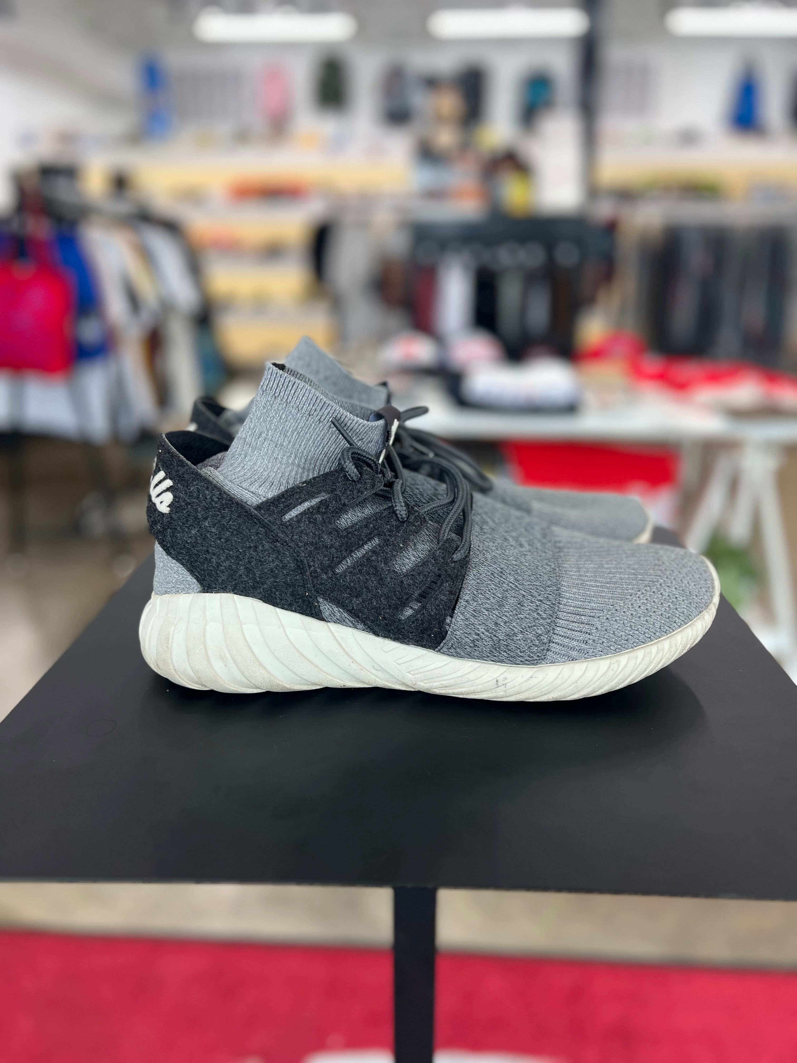 Adidas tubular doom just us hotsell