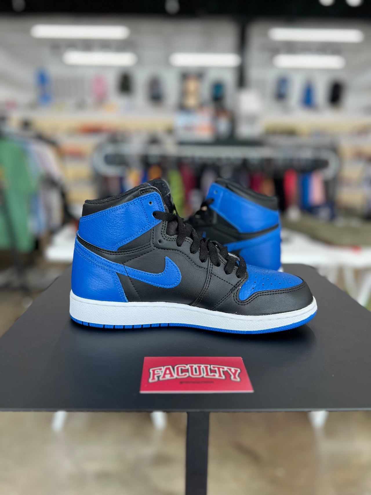 Air Jordan 1 Royal