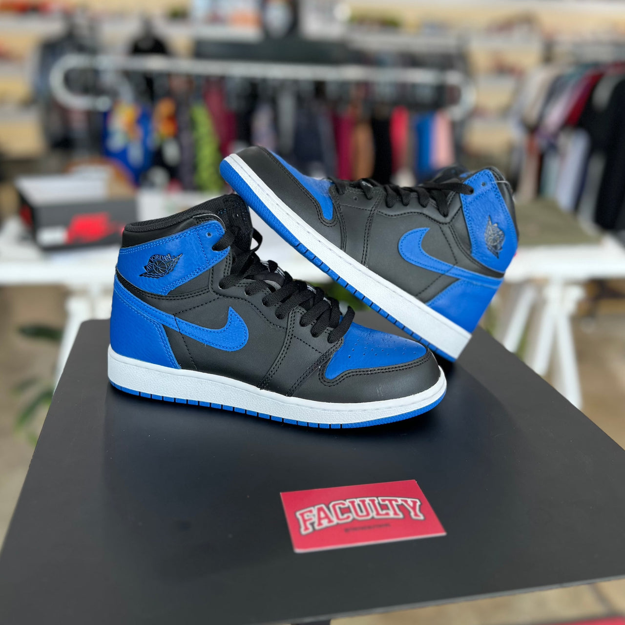 Air Jordan 1 Royal