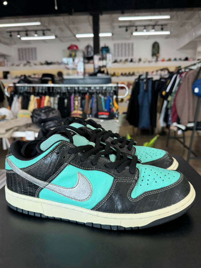 SB Dunk Low Diamond Supply Co.