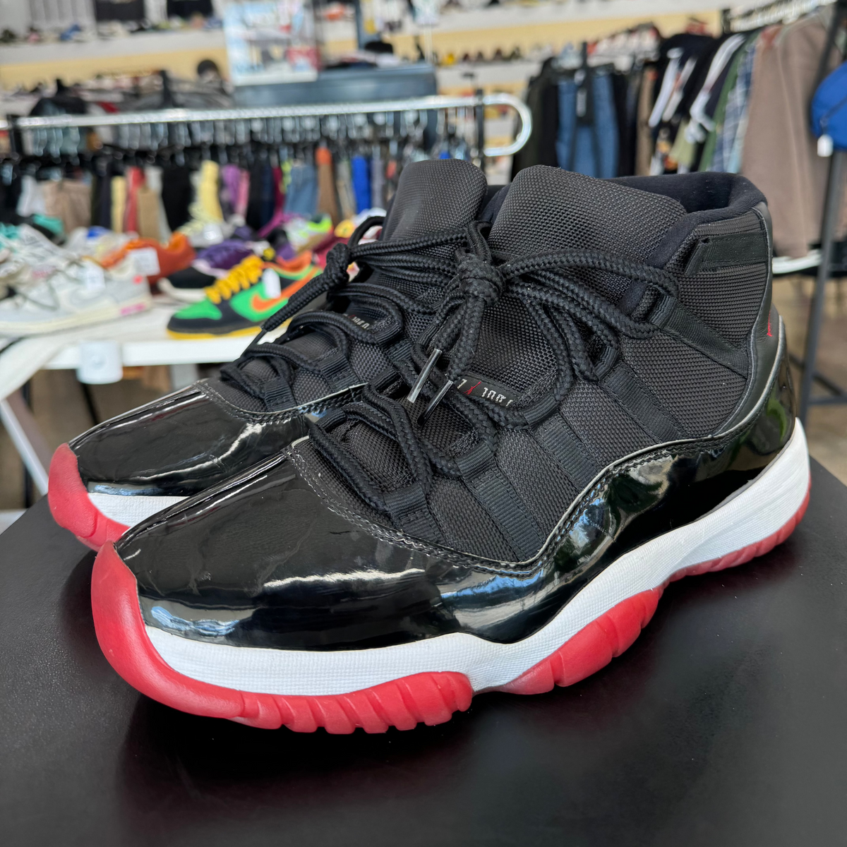 Air Jordan 11 Bred