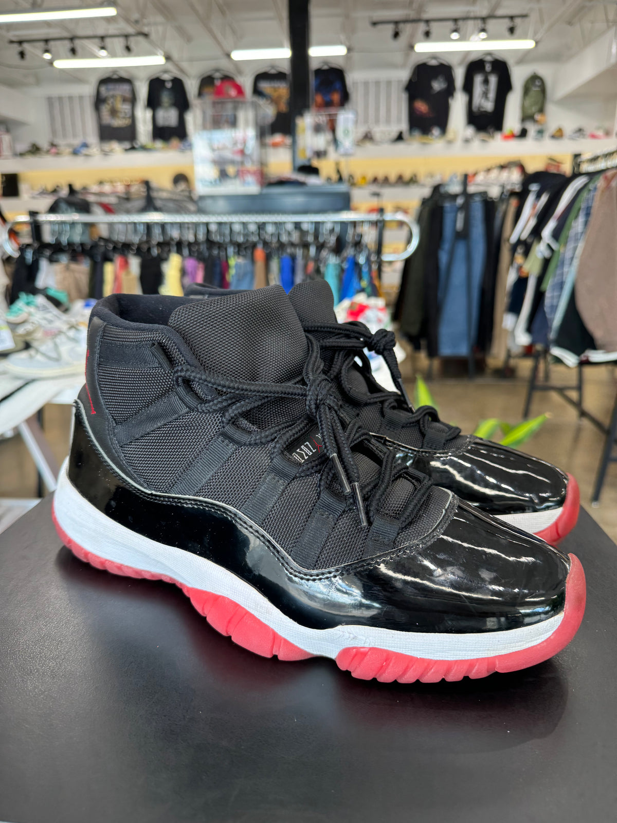 Air Jordan 11 Bred