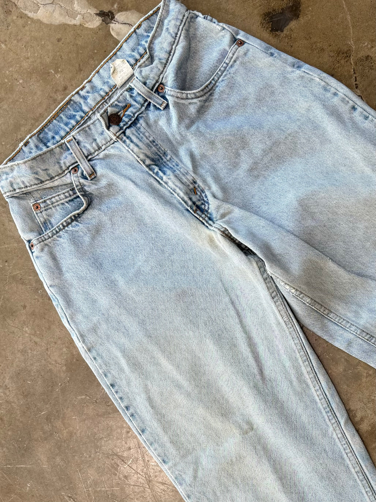 Levi’s 560 Light Wash Denim Jeans