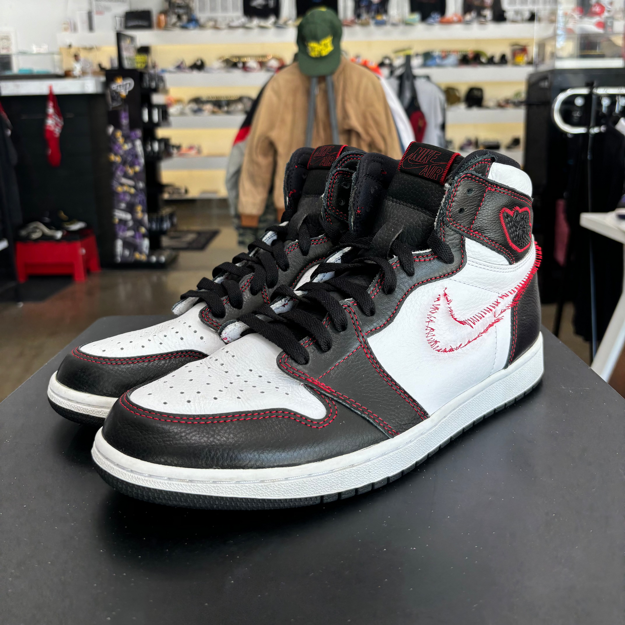 Air Jordan 1 Defiant White Black Gym Red