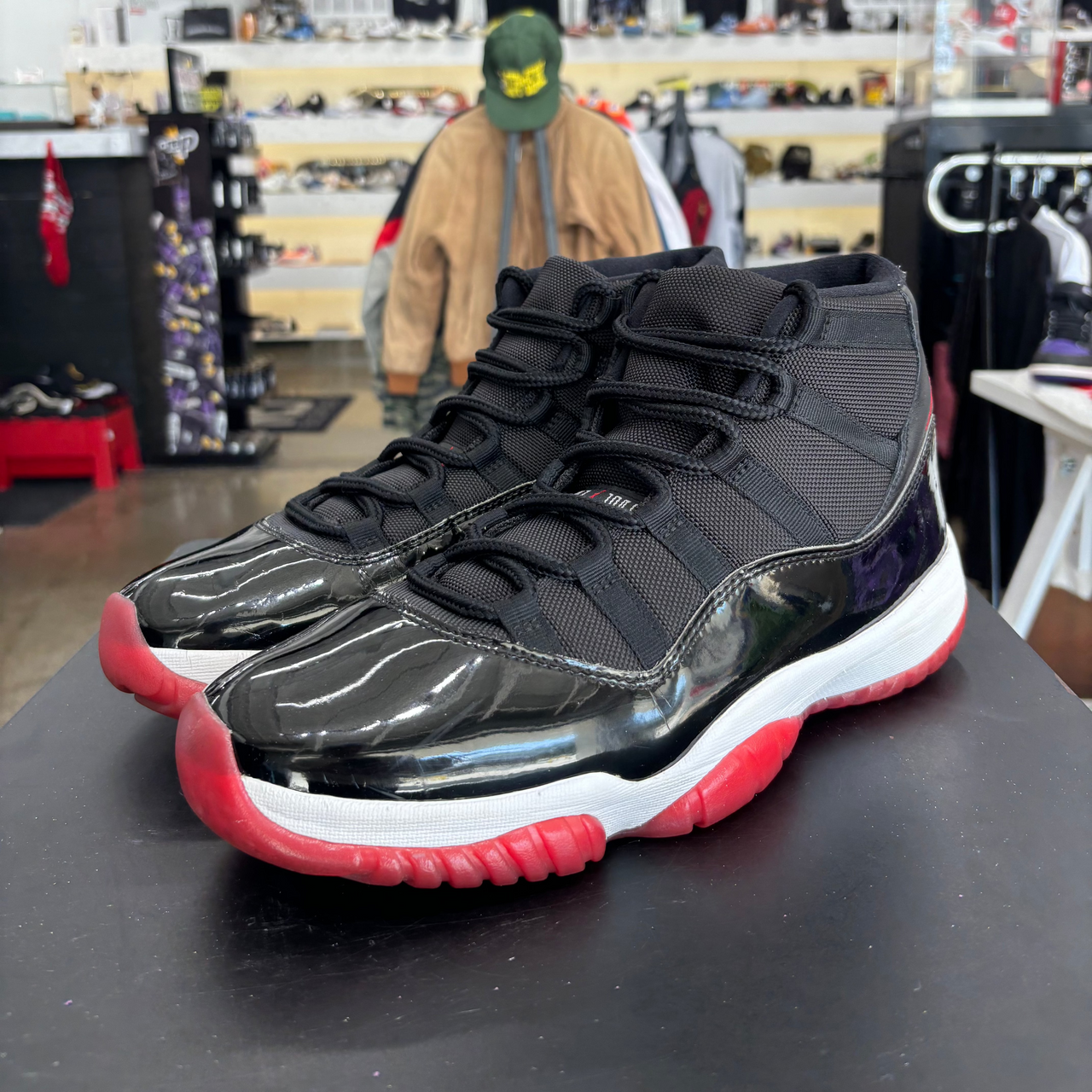 Air Jordan 11 Playoff Bred