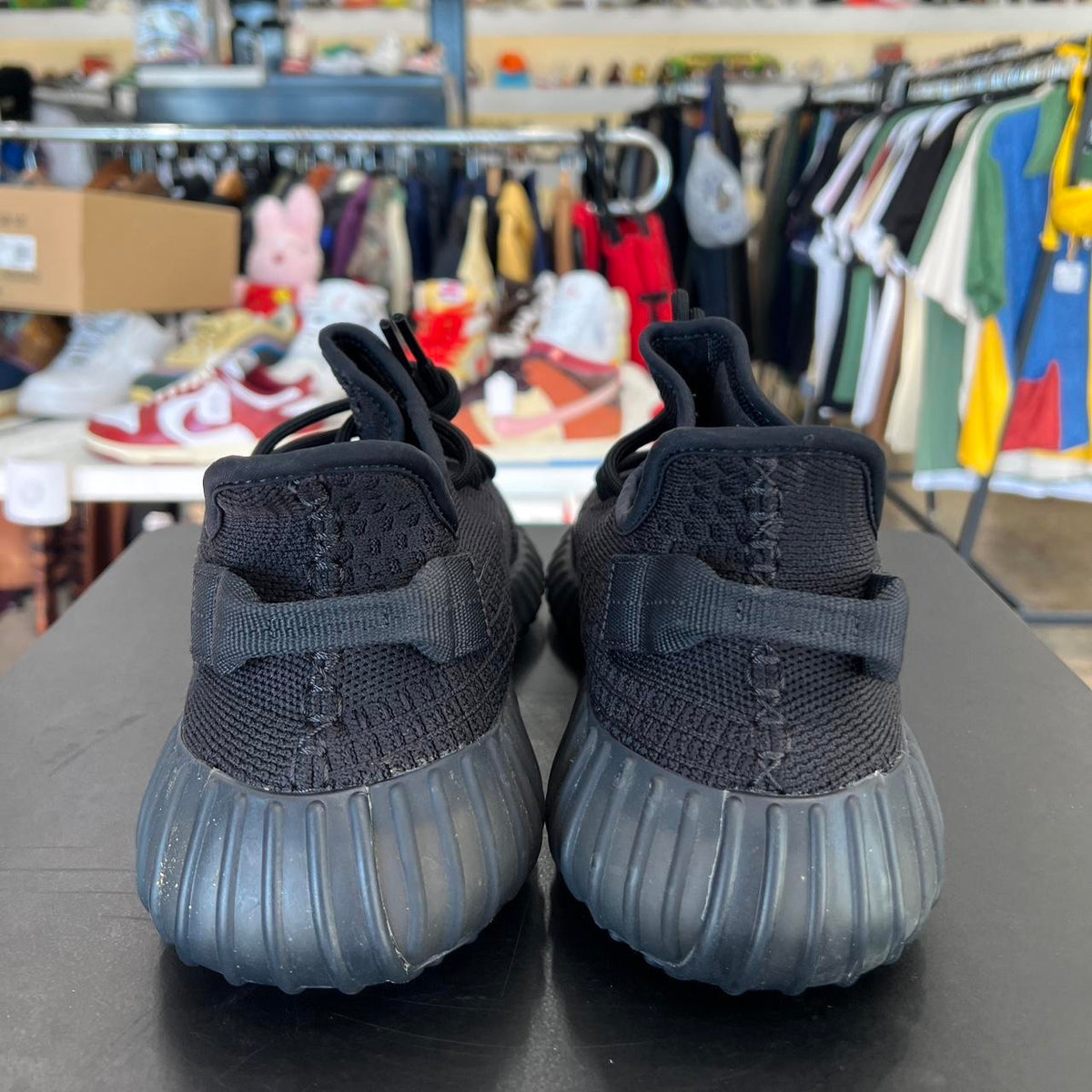 Yeezy 350 V2 Onyx