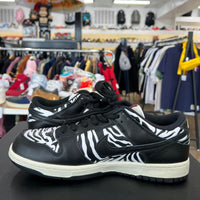 SB Dunk Low Quartersnacks Zebra