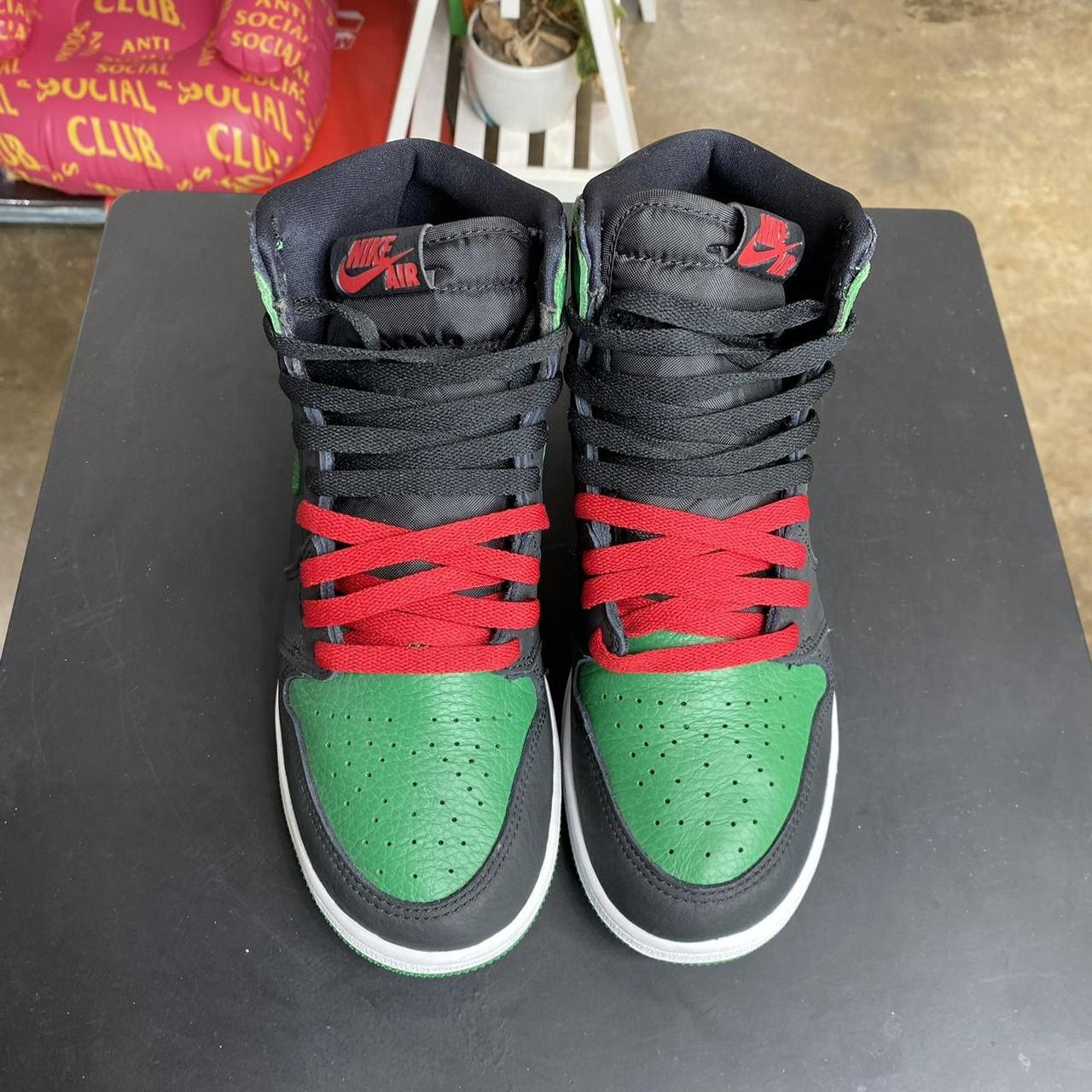 Air Jordan 1 Pine Green