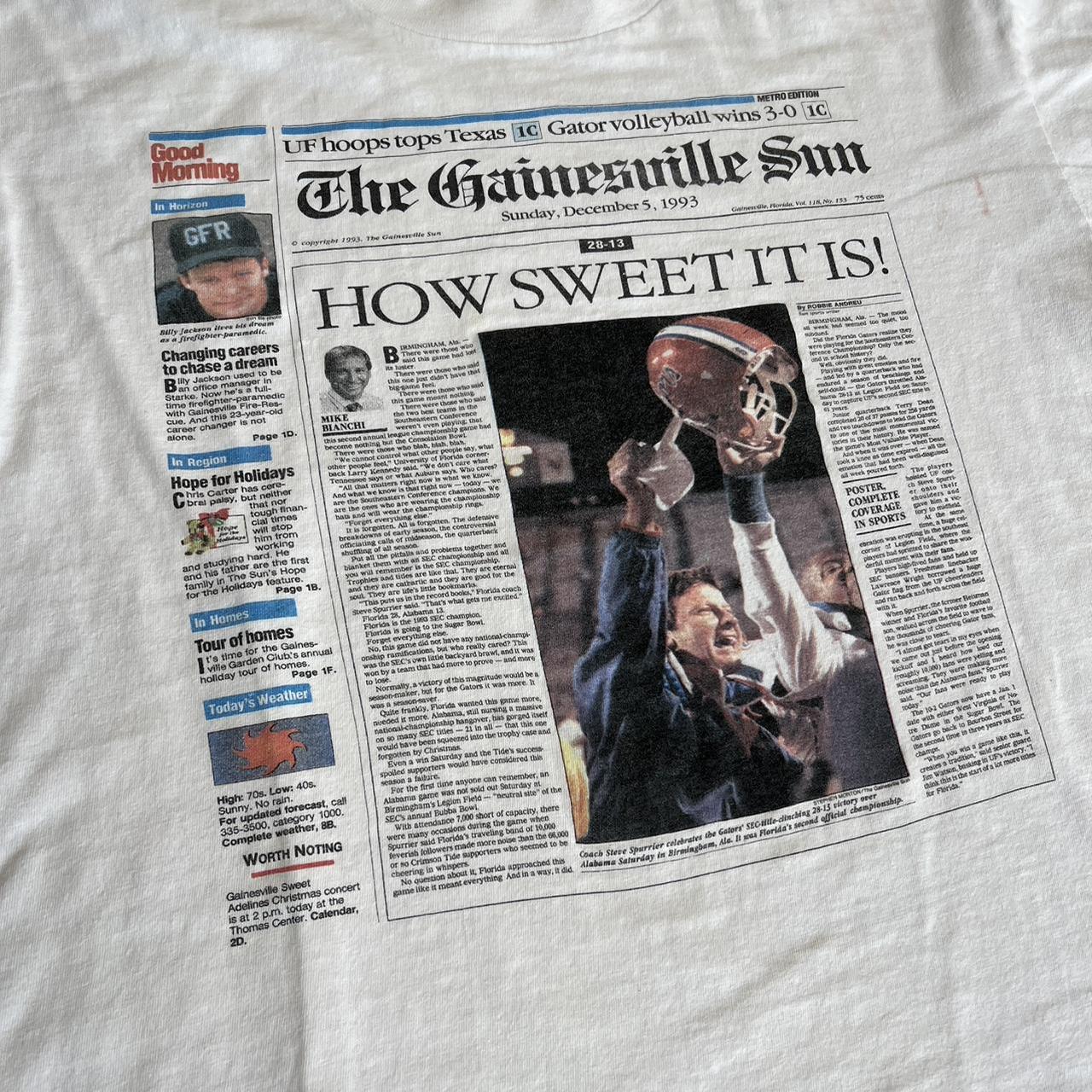 Florida Gators Champions Gainesville Sun Newspaper Tee