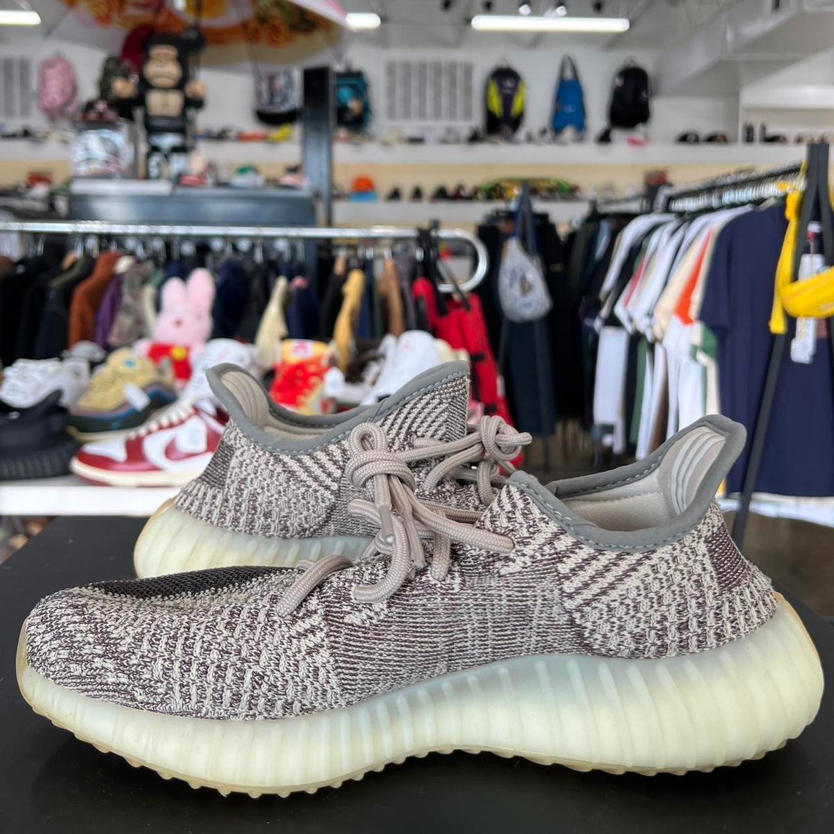 Yeezy 350 V2 Zyon