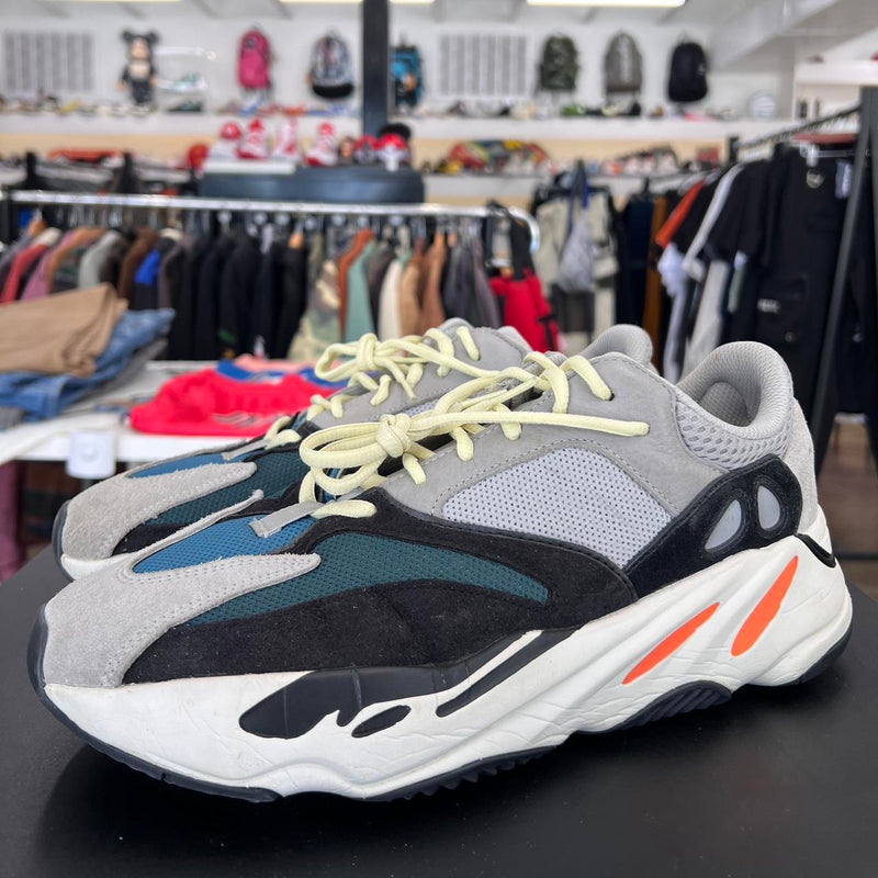 Yeezy 700 Waverunner