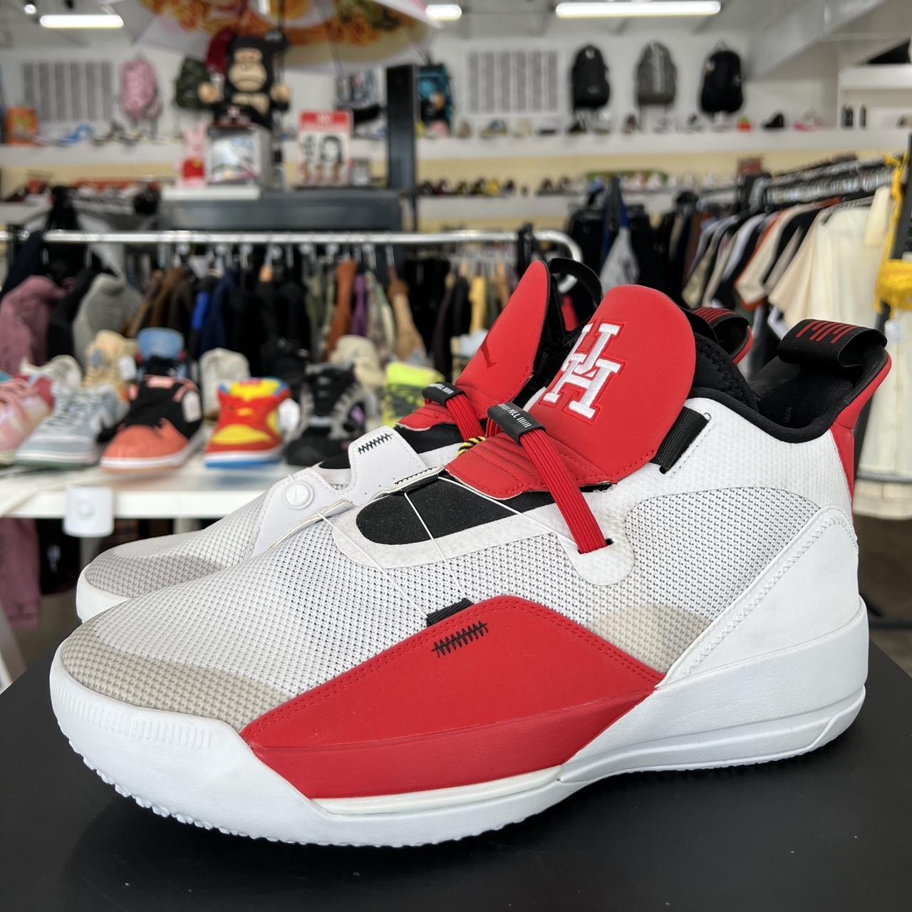 Air Jordan 33 University of Houston PE