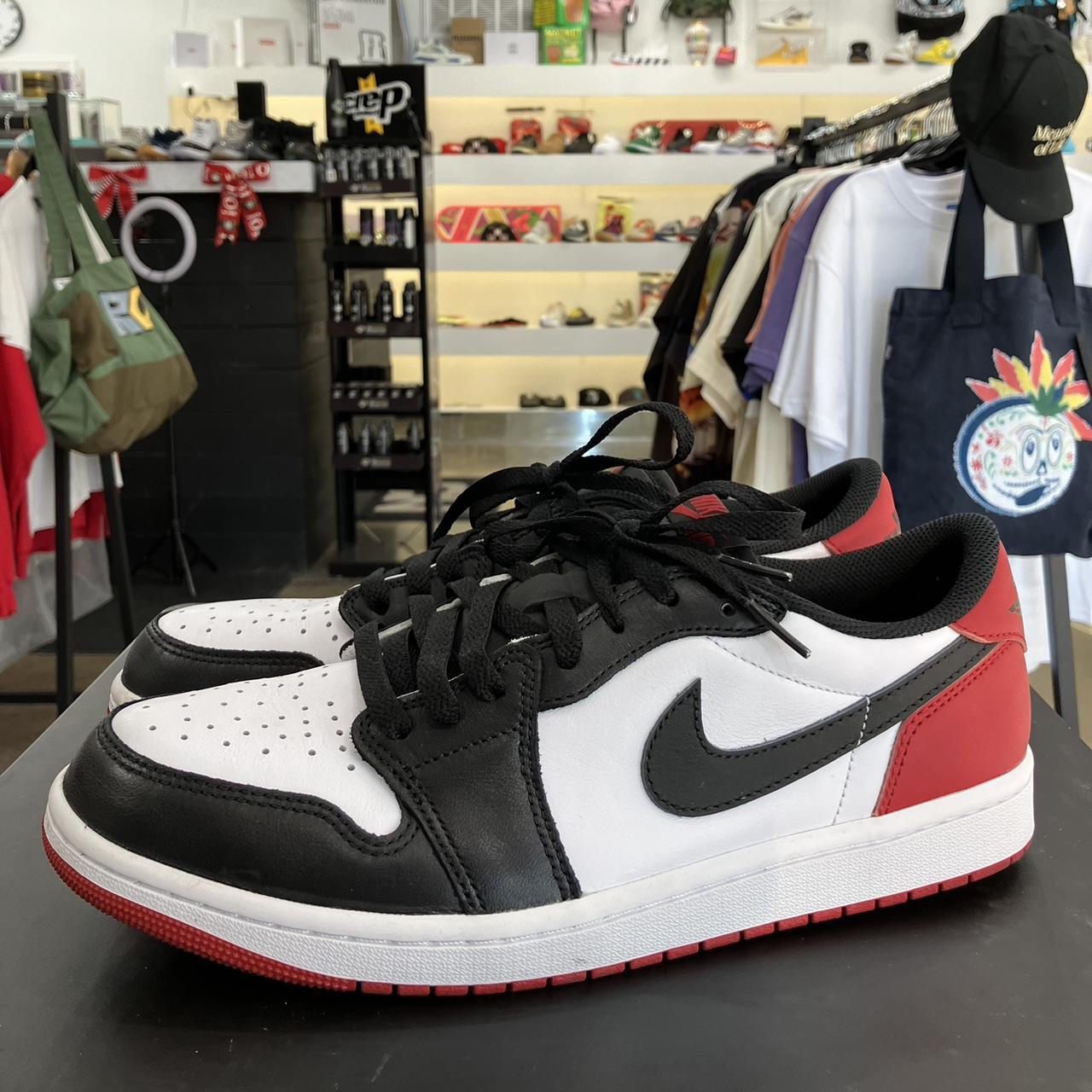 Air Jordan 1 Low Black Toe