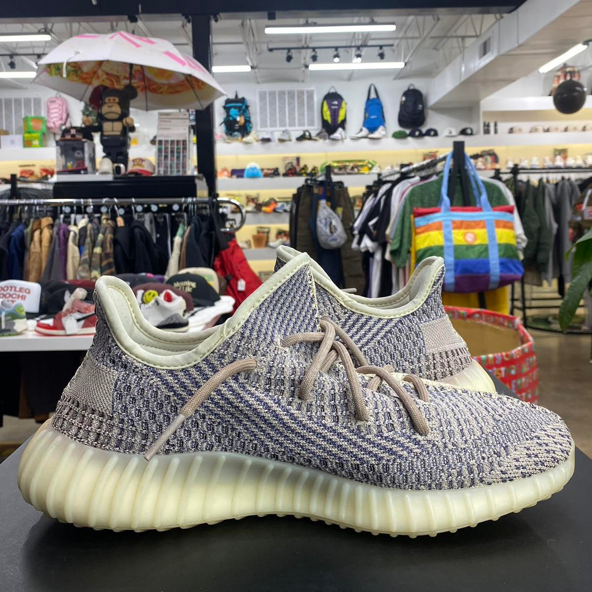 Yeezy 350 V2 Ash Pearl