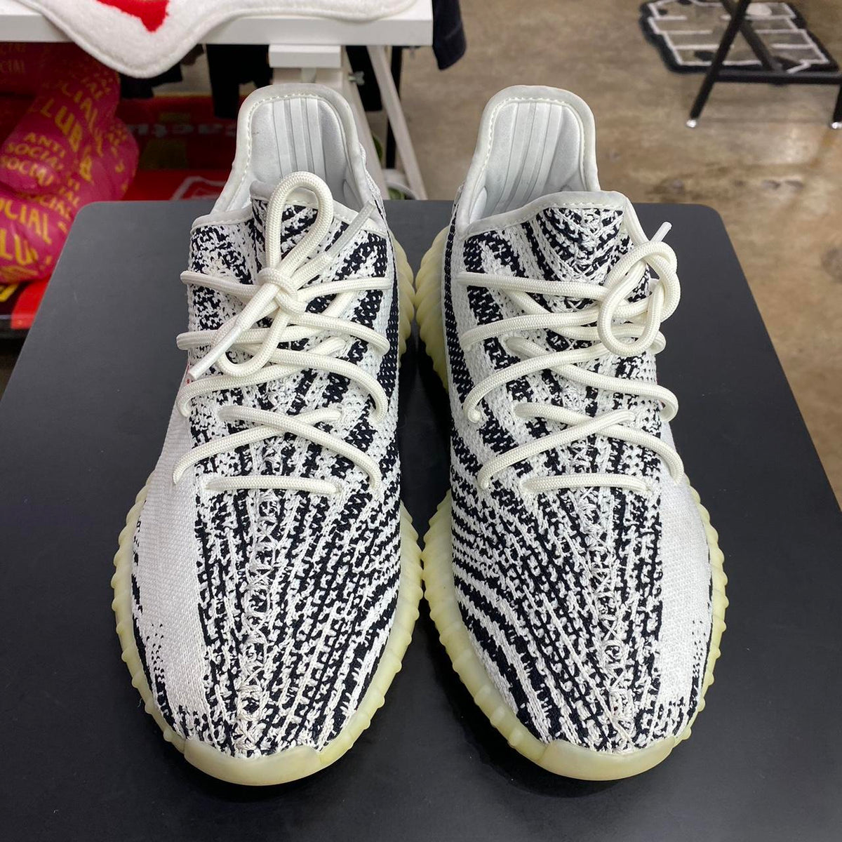 Yeezy 350 Zebra