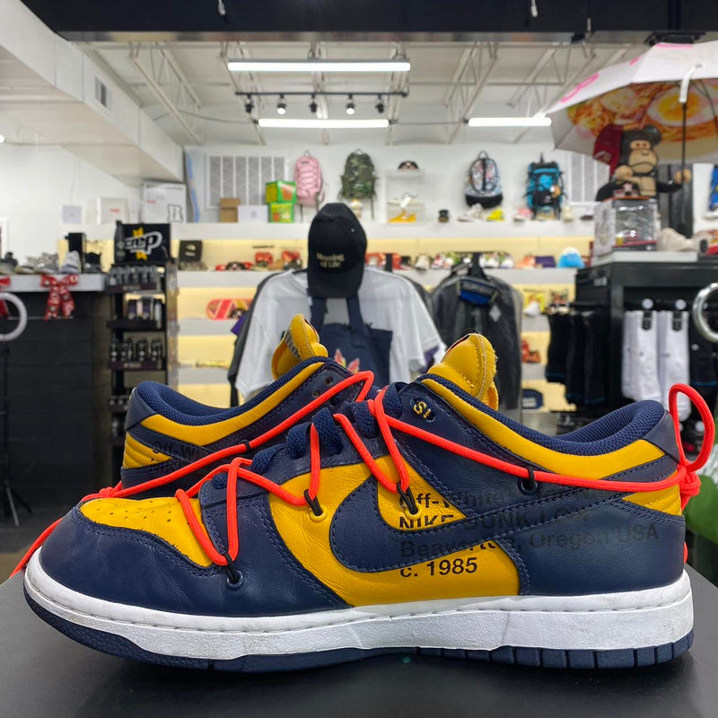 Off-White x Dunk Michigan