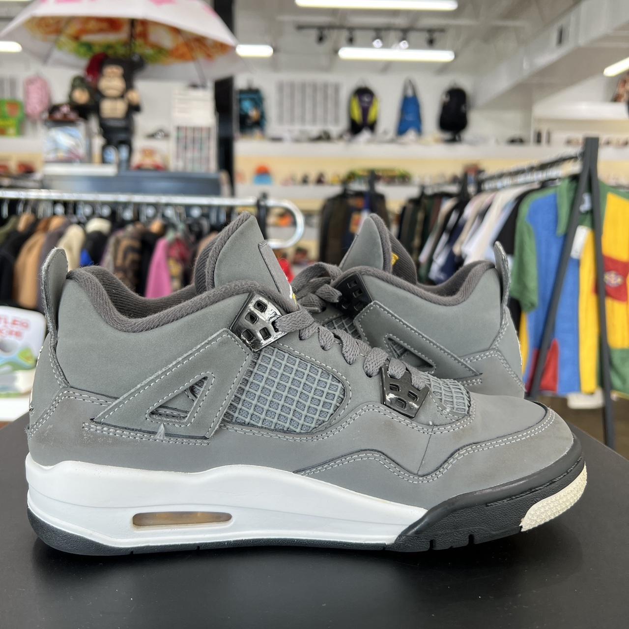 Air Jordan 4 Cool Grey