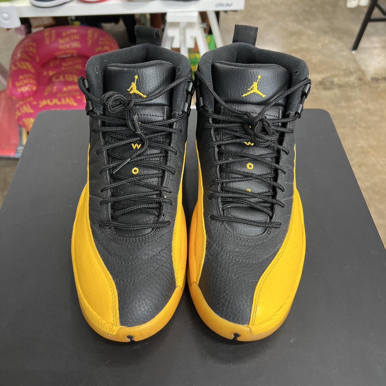 Air Jordan 12 Black University