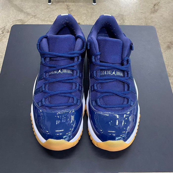 Air Jordan 11 Low Midnight Navy