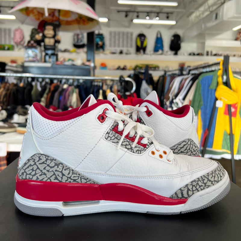 Air Jordan 3 Cardinal (9.5)