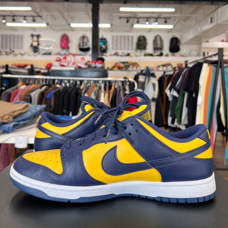 Dunk Low Michigan