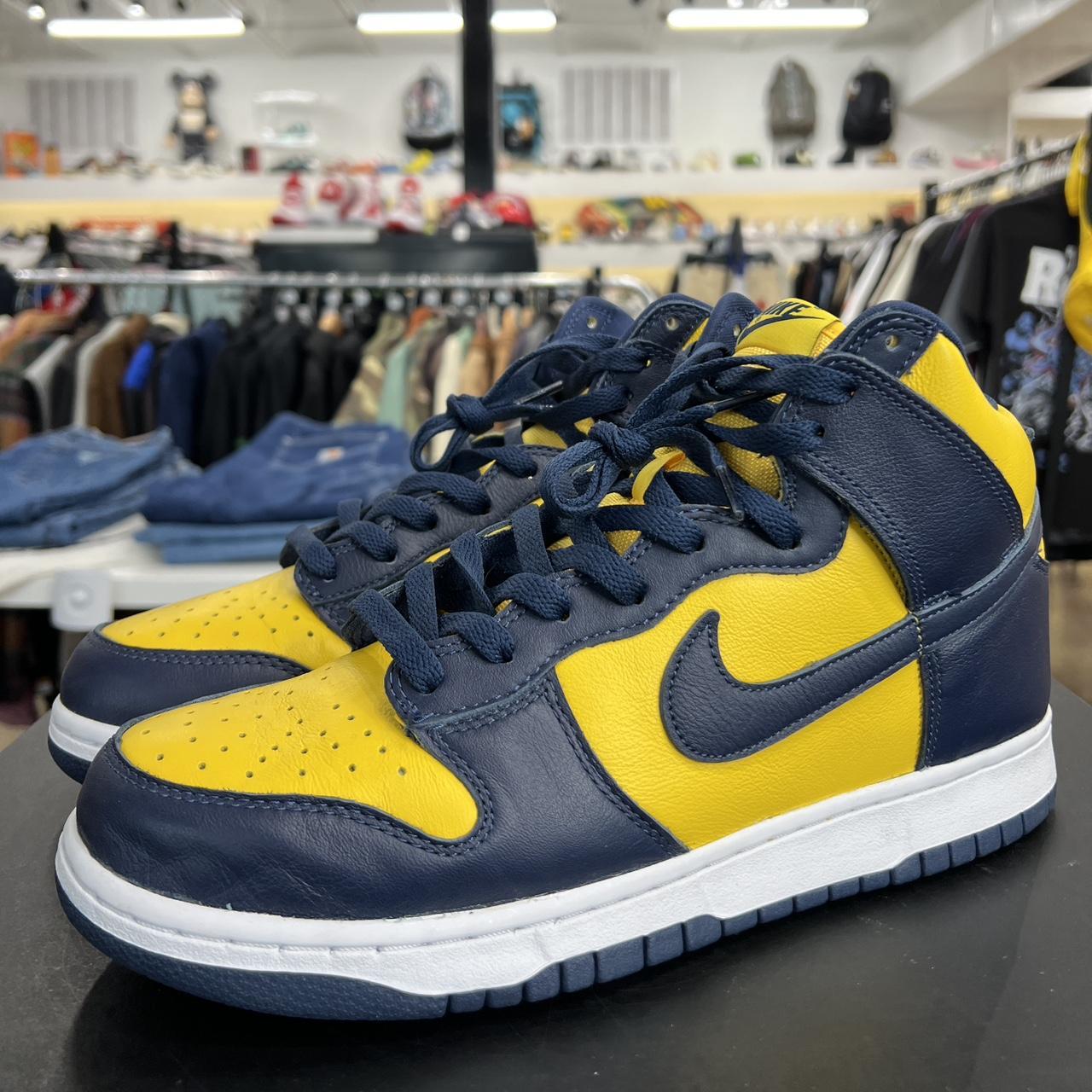 Dunk High Michigan