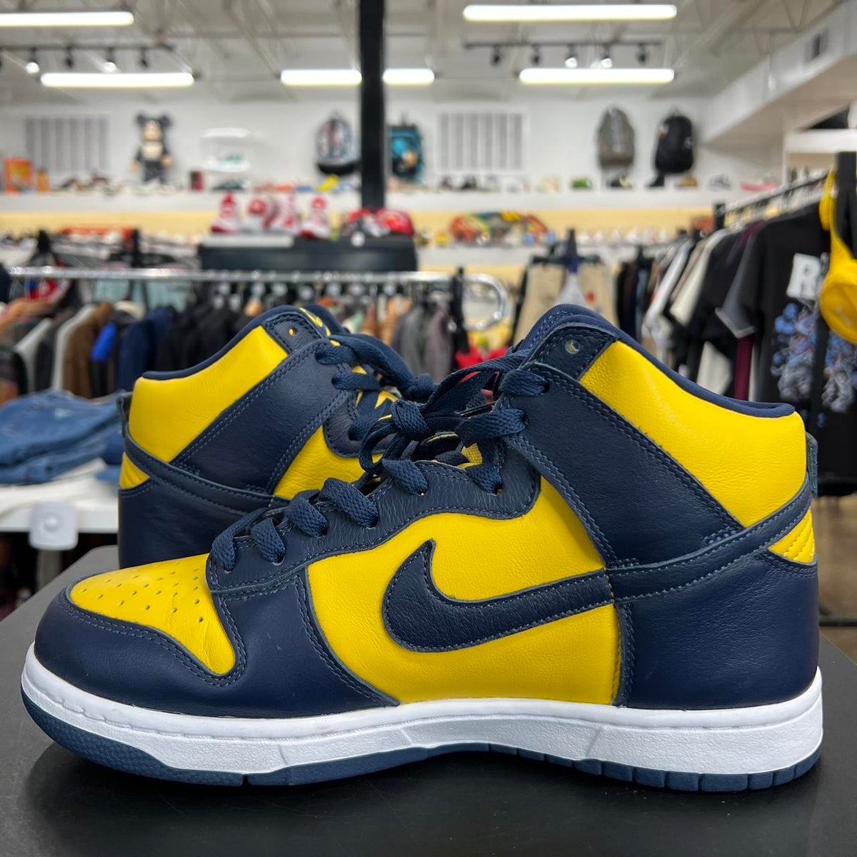 Dunk High Michigan