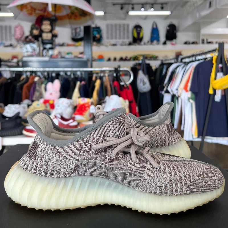 Yeezy 350 V2 Zyon