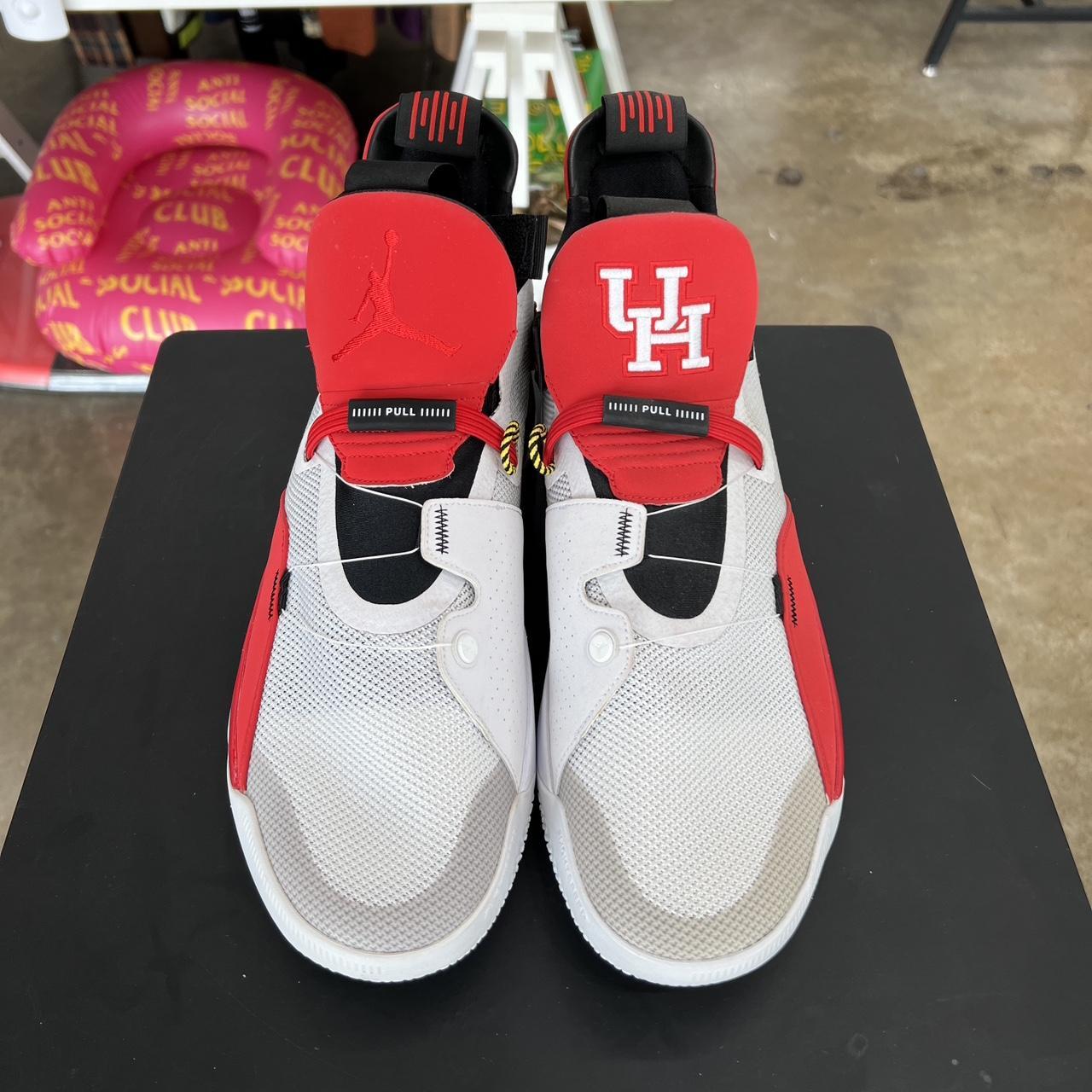 Air Jordan 33 University of Houston PE