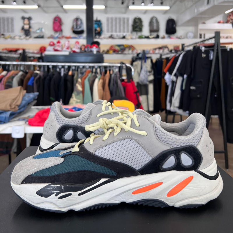 Yeezy 700 Waverunner