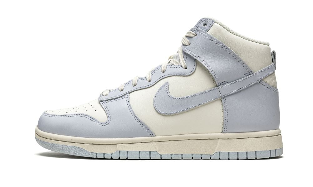 Dunk High Sail Football Grey W